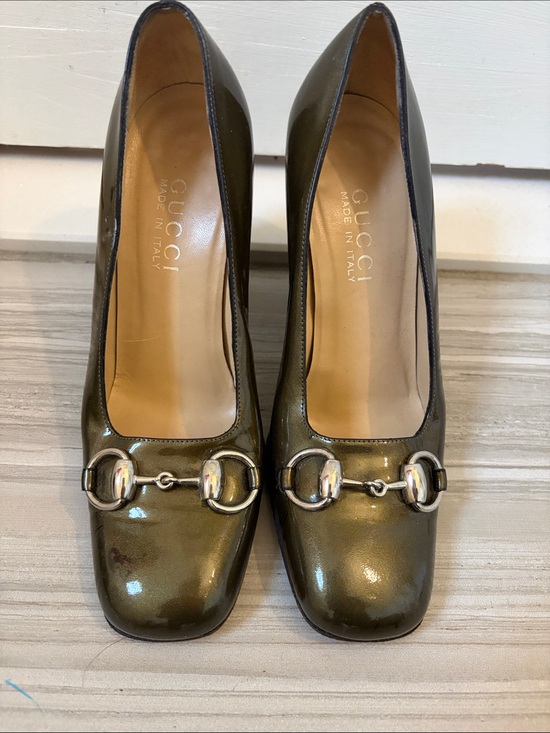 Gucci Shoes - Vintage Gucci Olive Patent Leather Horsebit Pumps in Shiny Olive